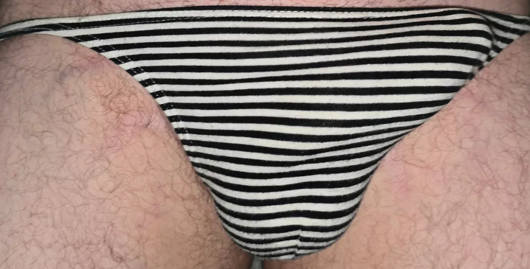 Cold night, hot undies 