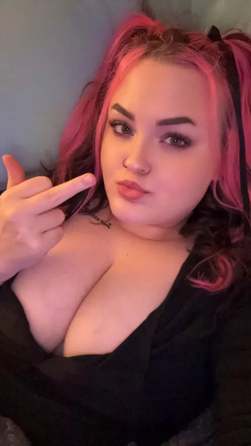 Cozy in bed while you work for my money 🥰