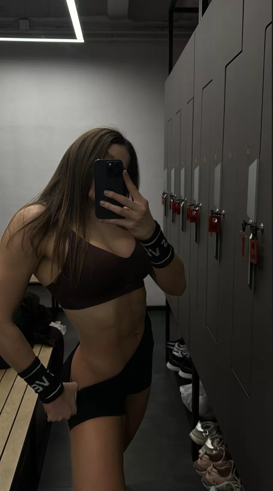 do I look GOOD and fit naked???