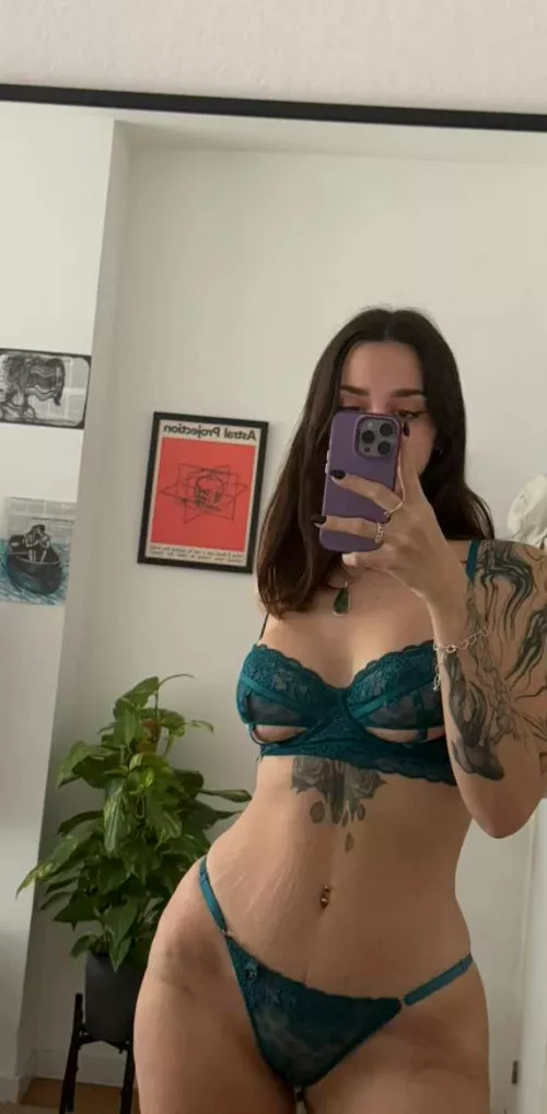 Does my mil[f] bod make you nice and hard?