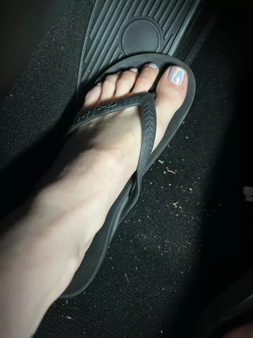 Driving flipflops. Suit me ?