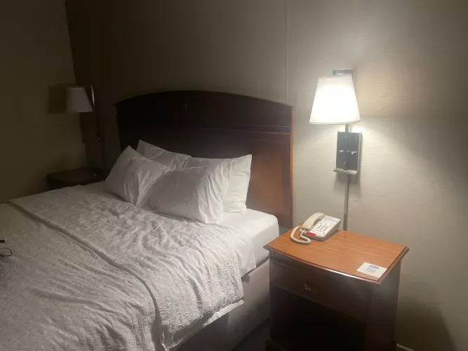 Empty hotel room, anyone want to hang?