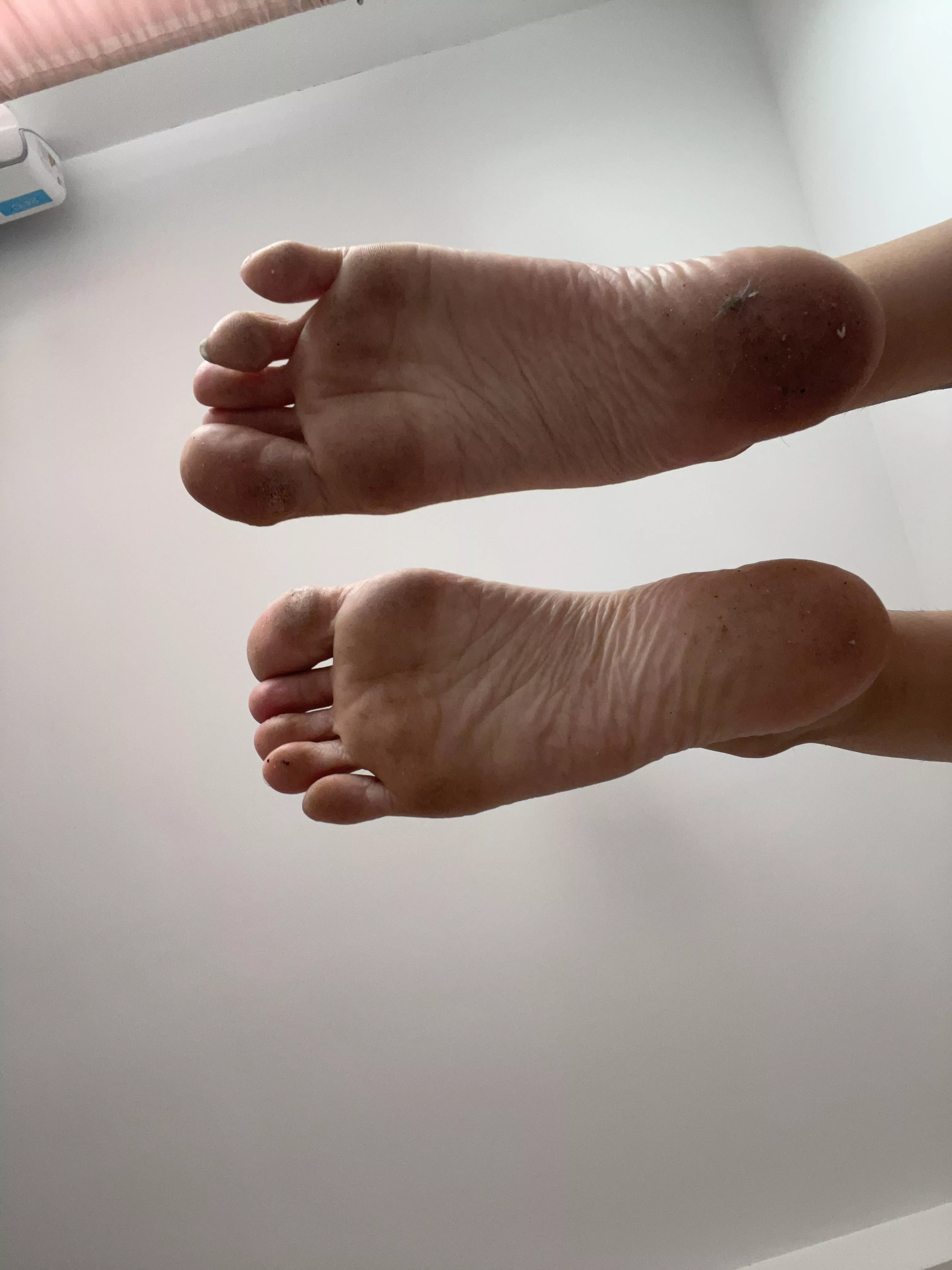 Explain to me what turns you on about dirty feet ☺️
