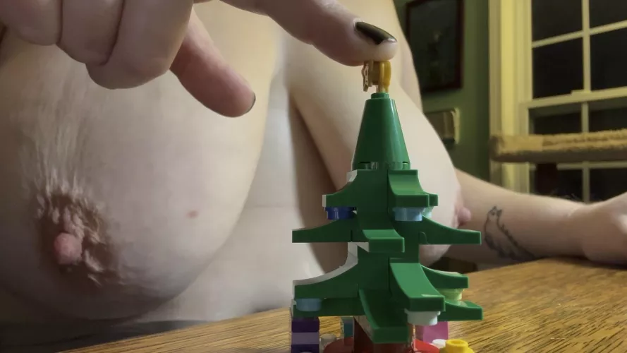 [F] Ha! FINALLY a Christmas tree I can reach the top of! 😂