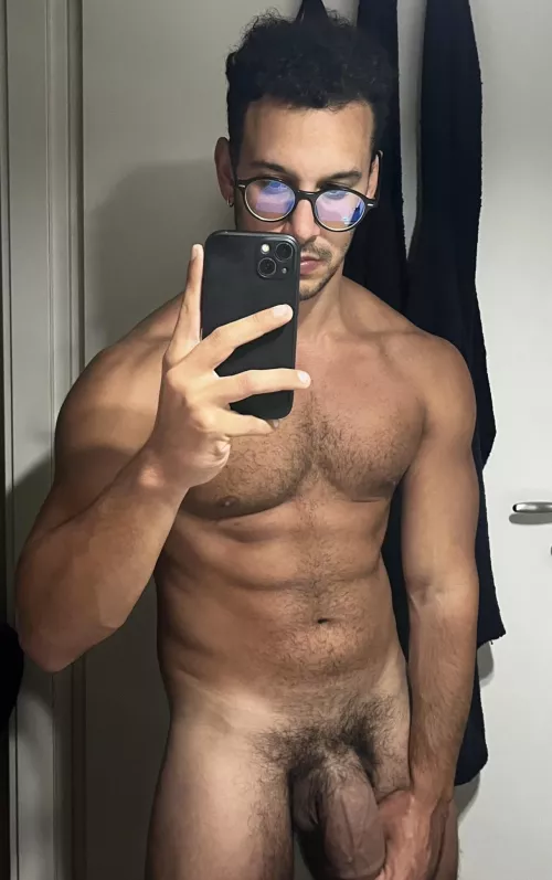 F*CK IT sending dick pics from my gallery to everyone who says hi