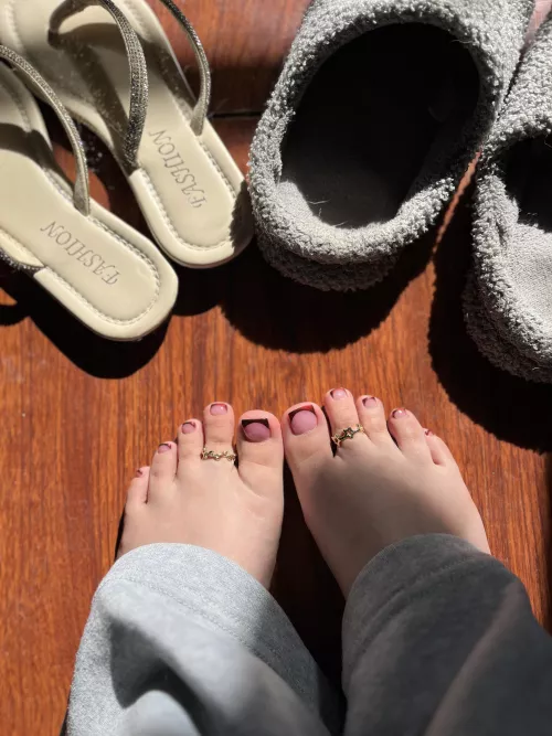 Flip flops or house slippers? <3 