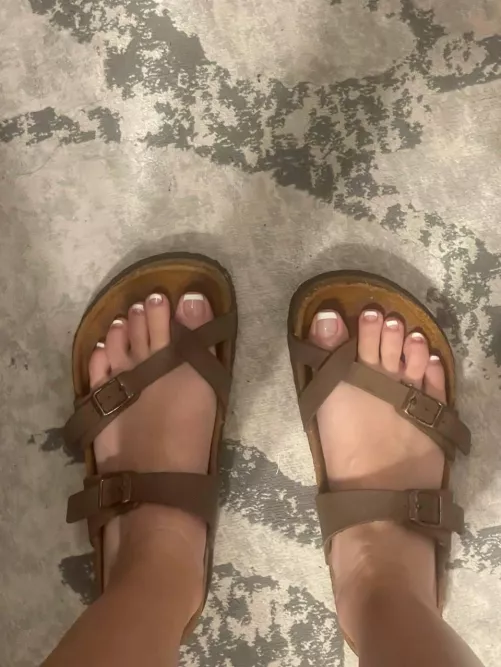 French tips + birks are the best combo ❤️👣