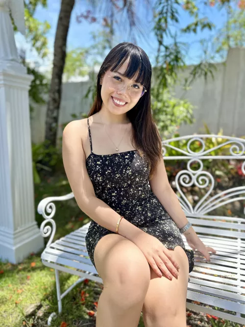 Heyy hi, just passing by on this sub and see what's up! 