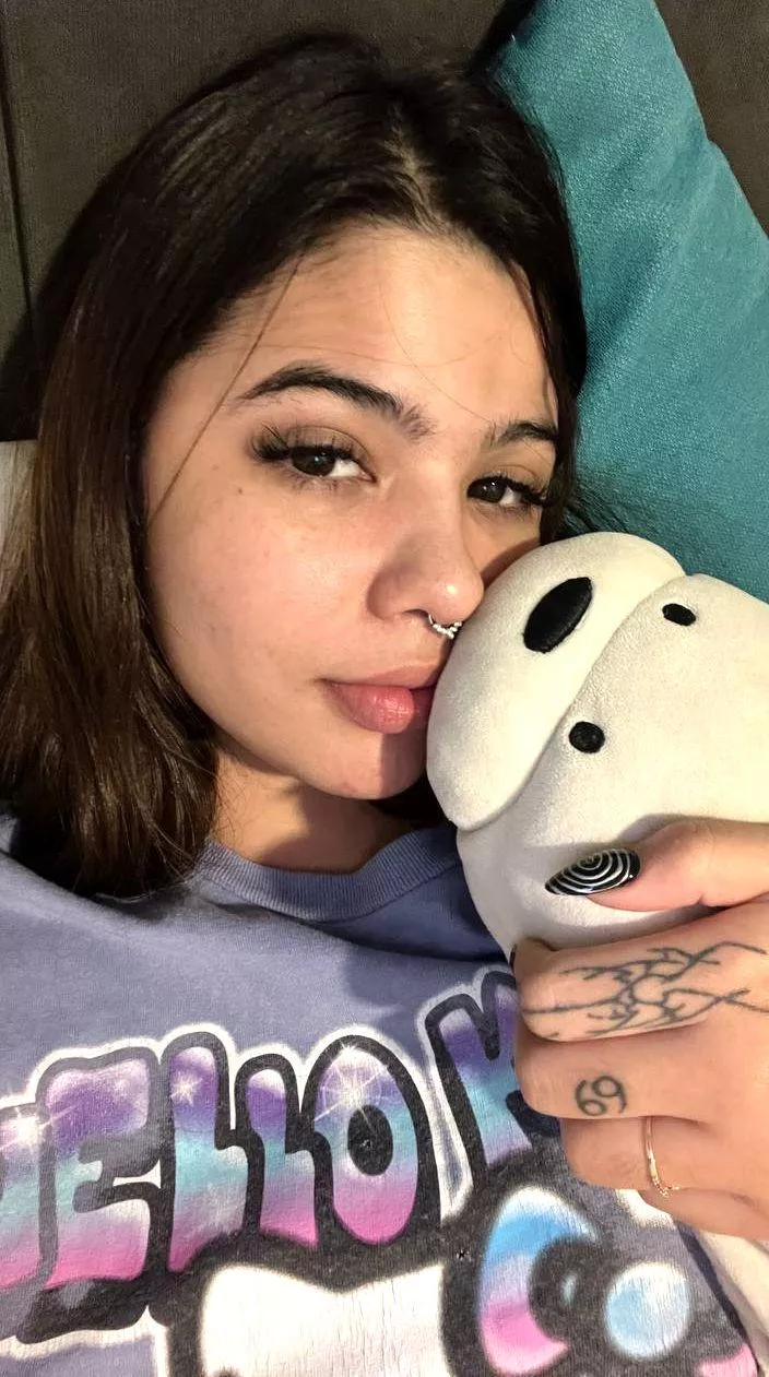 hope we look cute without make up :)
