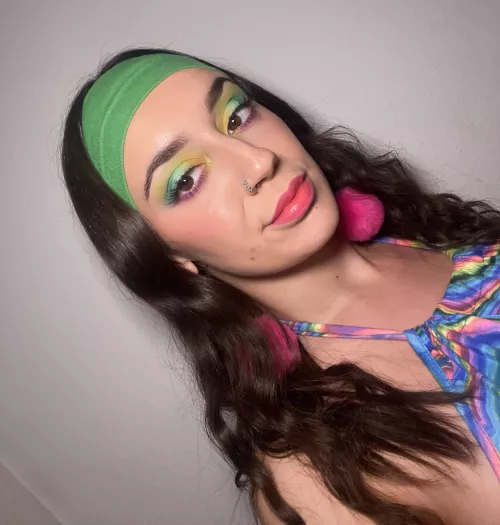 “Hot brunette empties foolishly weak simps wallet” [findom]