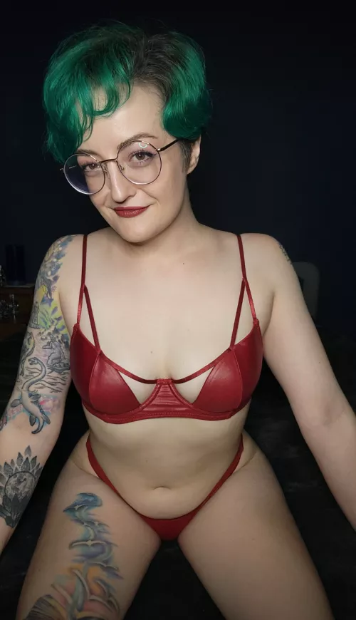 Hot & spicy little chili pepper 🔥🌶️