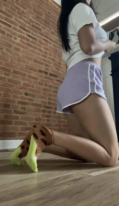 How badly do you want these socks in your face? 💜 [Selling][US]