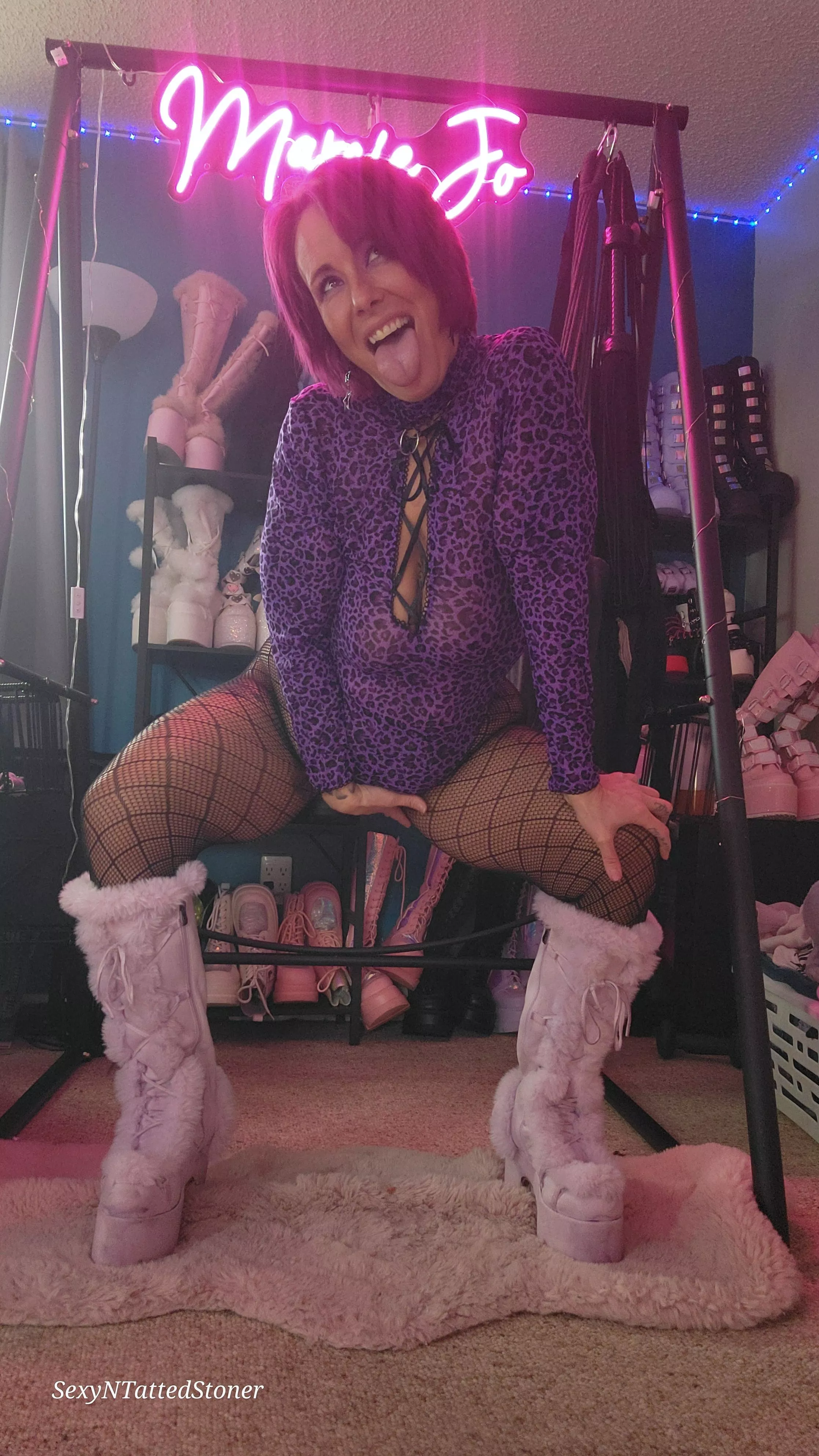 I bet these boots would look good around your neck! 