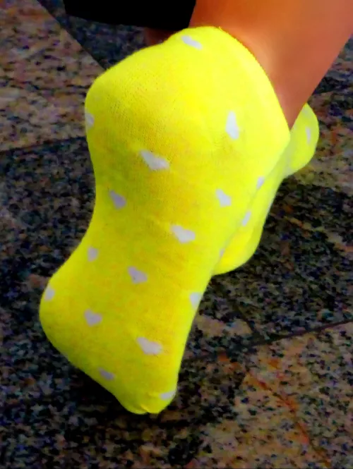 I invite you to take a deep sniff of my pretty sweaty socks