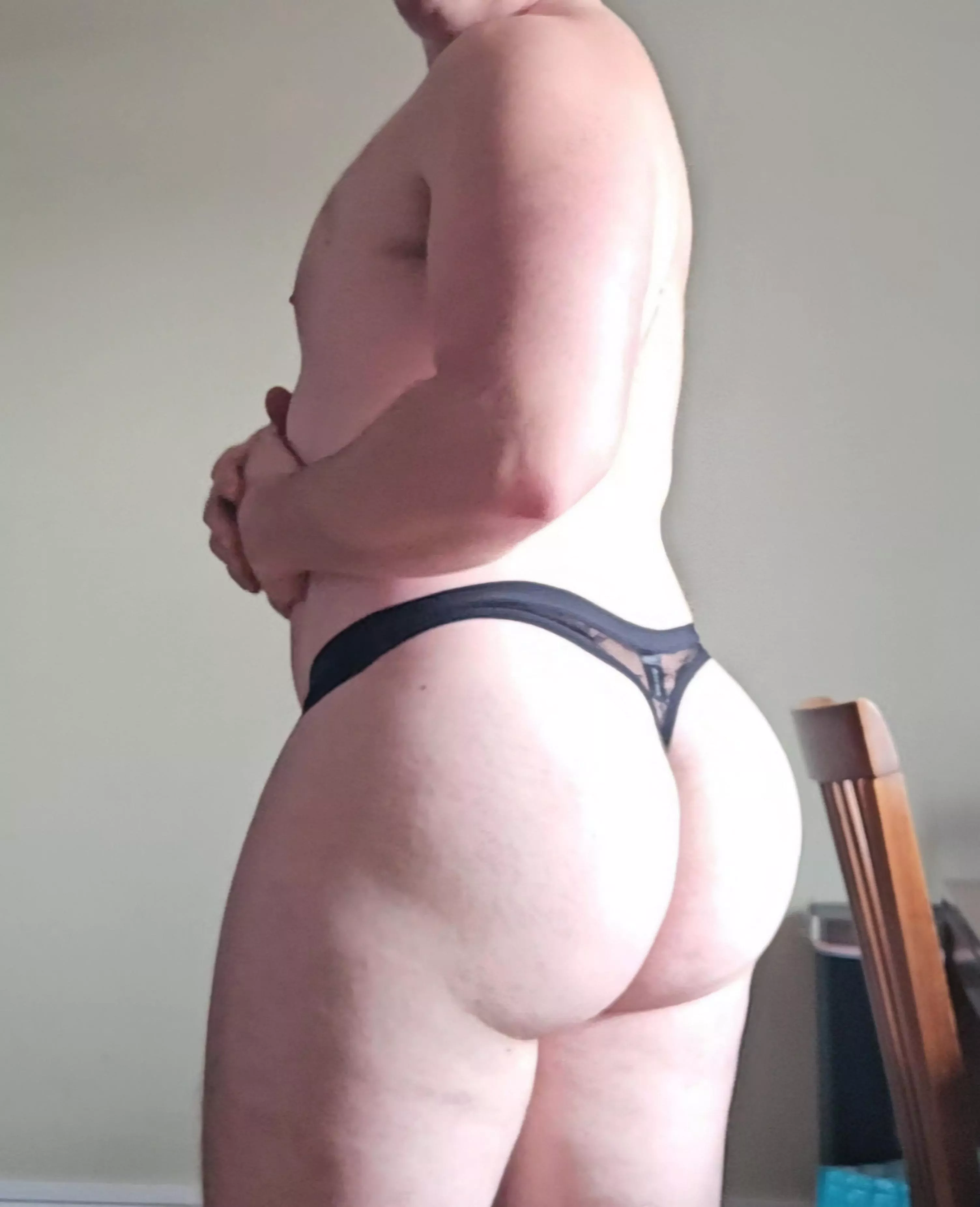 I love wearing women's panties! 