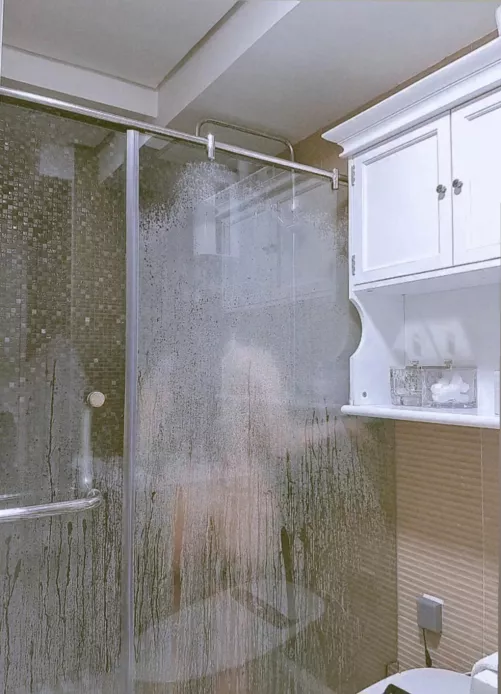 I wanna know what turns you on. So I can be all that and more.(F)