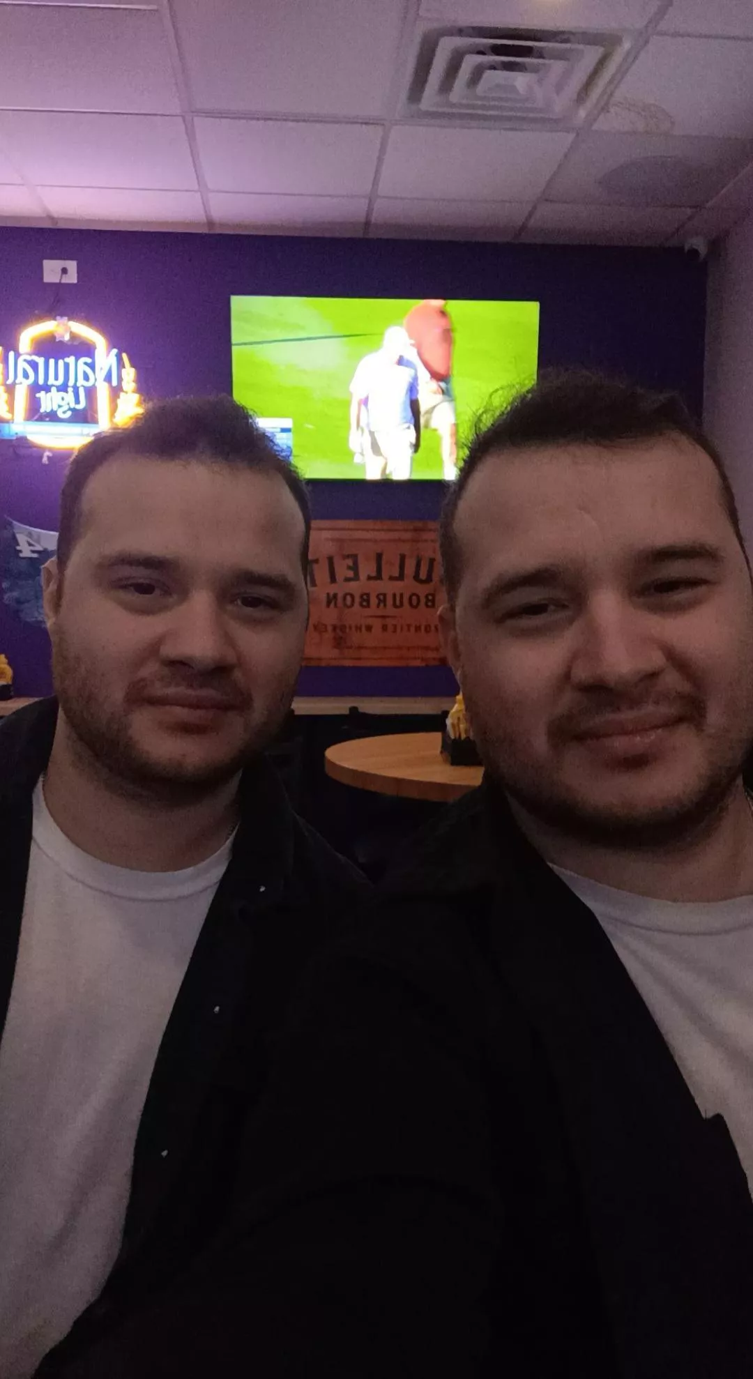 Identical Twins reunited 28 MM4F or MM4MF or MM4FF