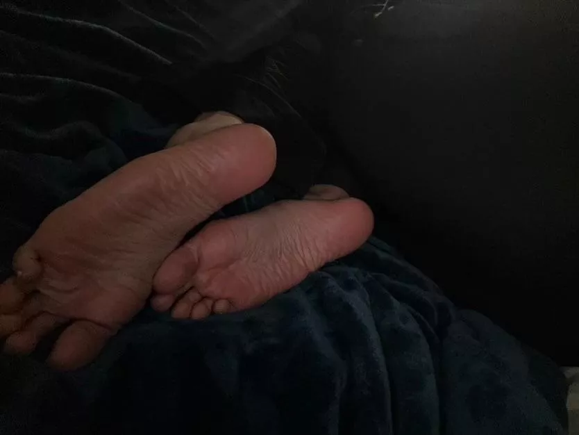 If you need customs I’m your girl !