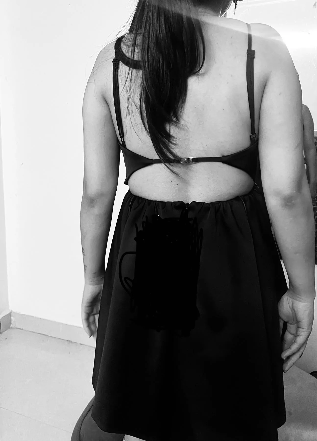 Is it over revealing for weekend party night ??