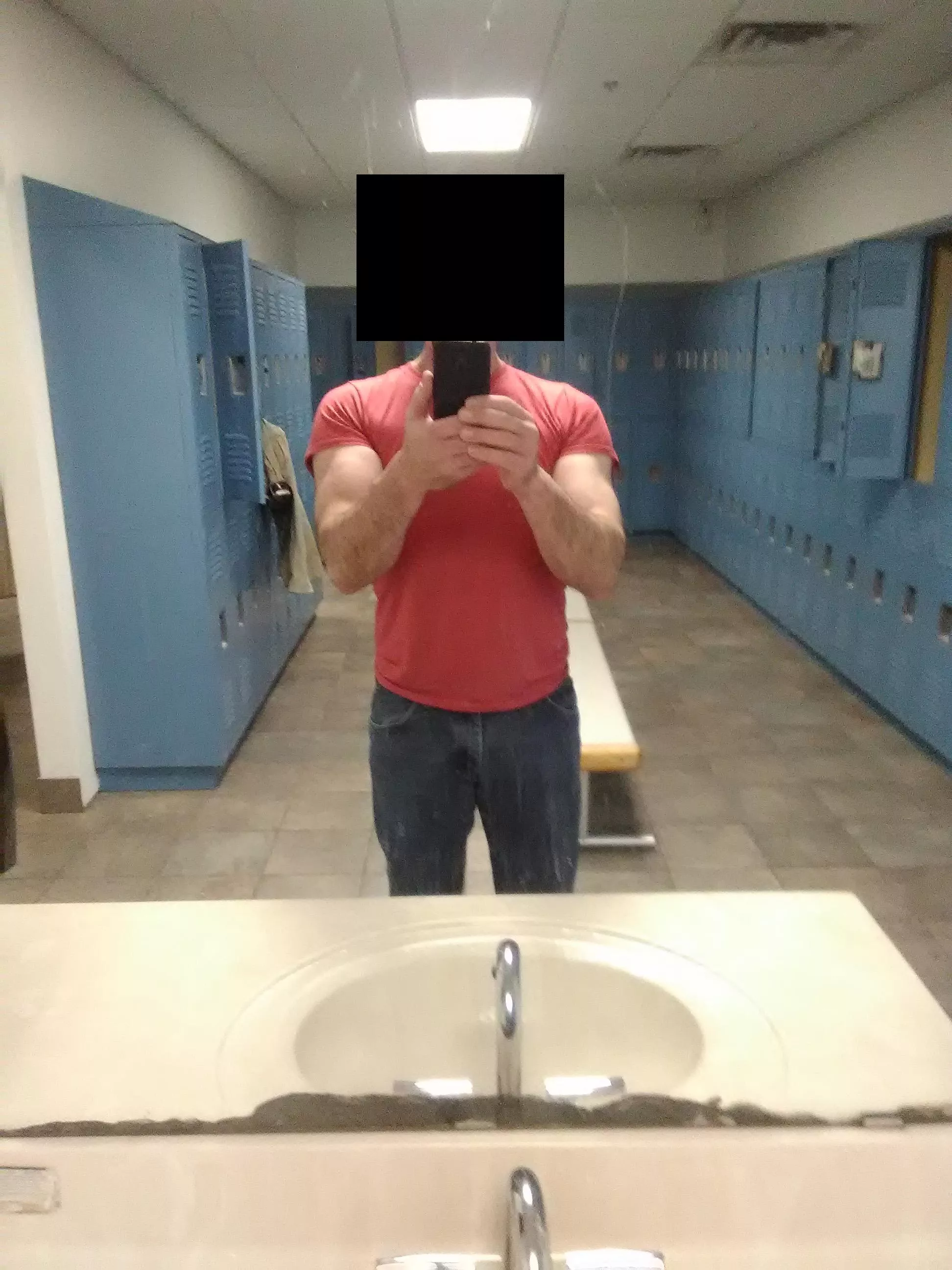 Looking for anyone who would enjoy kicking me in the balls.