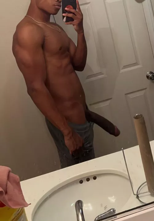 [M] lets hangout tonight 