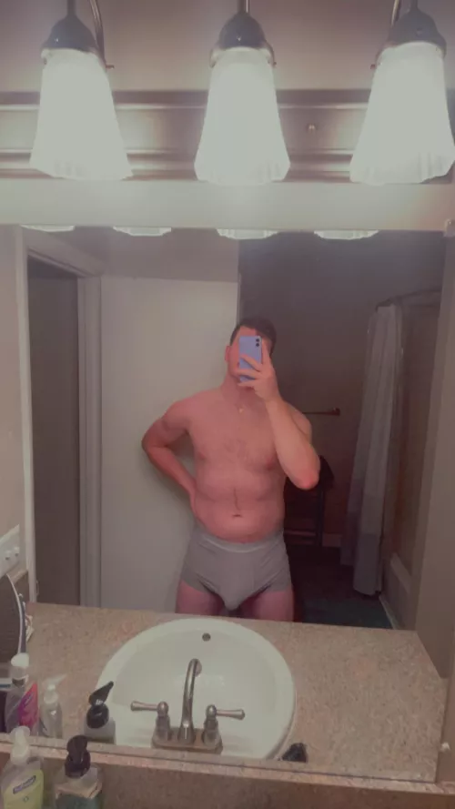 [MF] 30 in the Mt P area, looking to keep somebody’s daughter warm for the winter. hmu