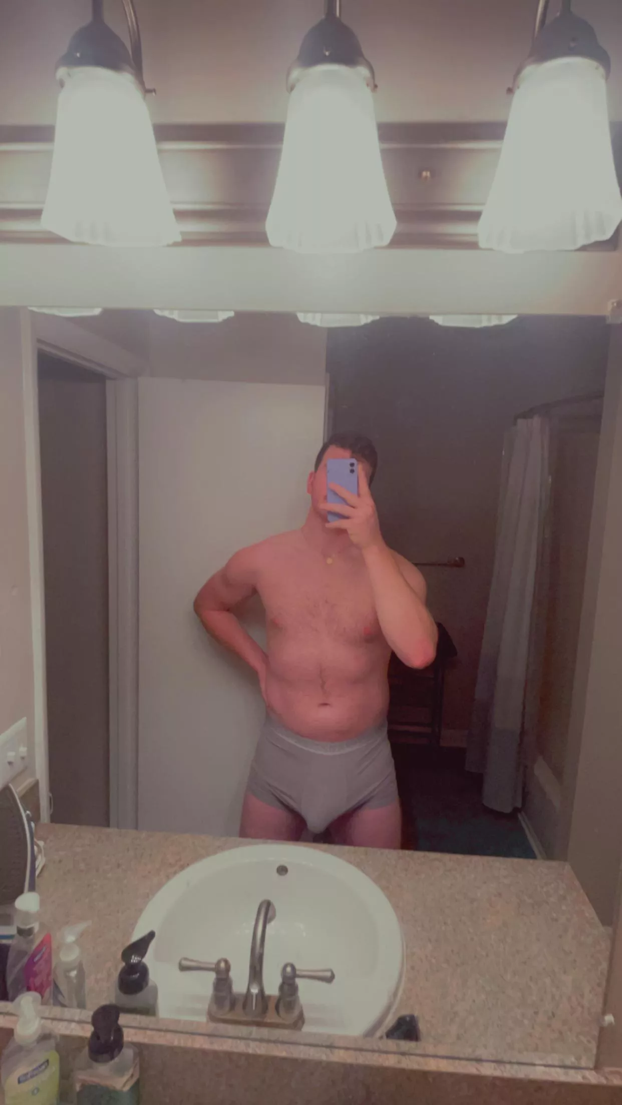 [MF] 30 in the Mt P area, looking to keep somebody’s daughter warm for the winter. hmu