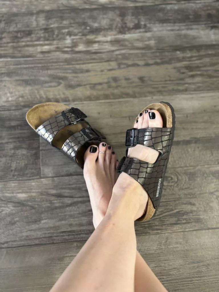New pedi , new Birks!