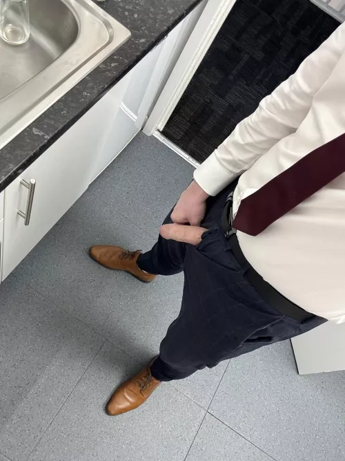 Popped out while making a brew for the team downstairs oops 