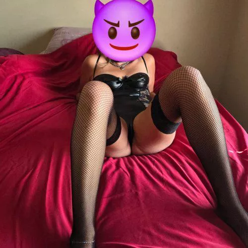 Sexy Monday afternoon dress up