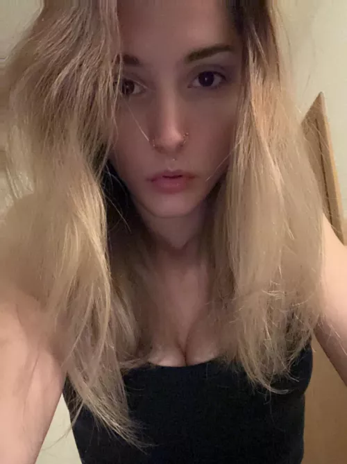 Silent sends will always get my attention.  Dont be shy, piggy. 