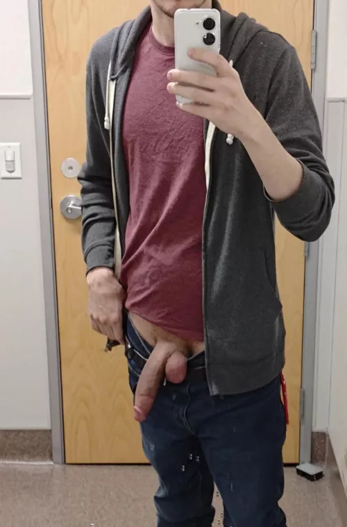 Still searching for size queen 🙁 28