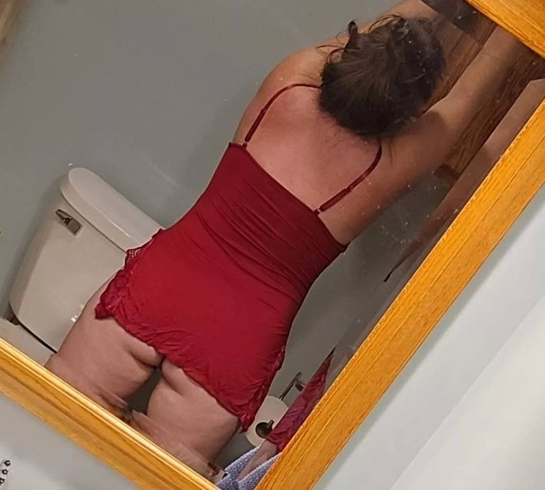 TGIF! Is there anyone interested in removing this for me? Or just enjoy the tease?