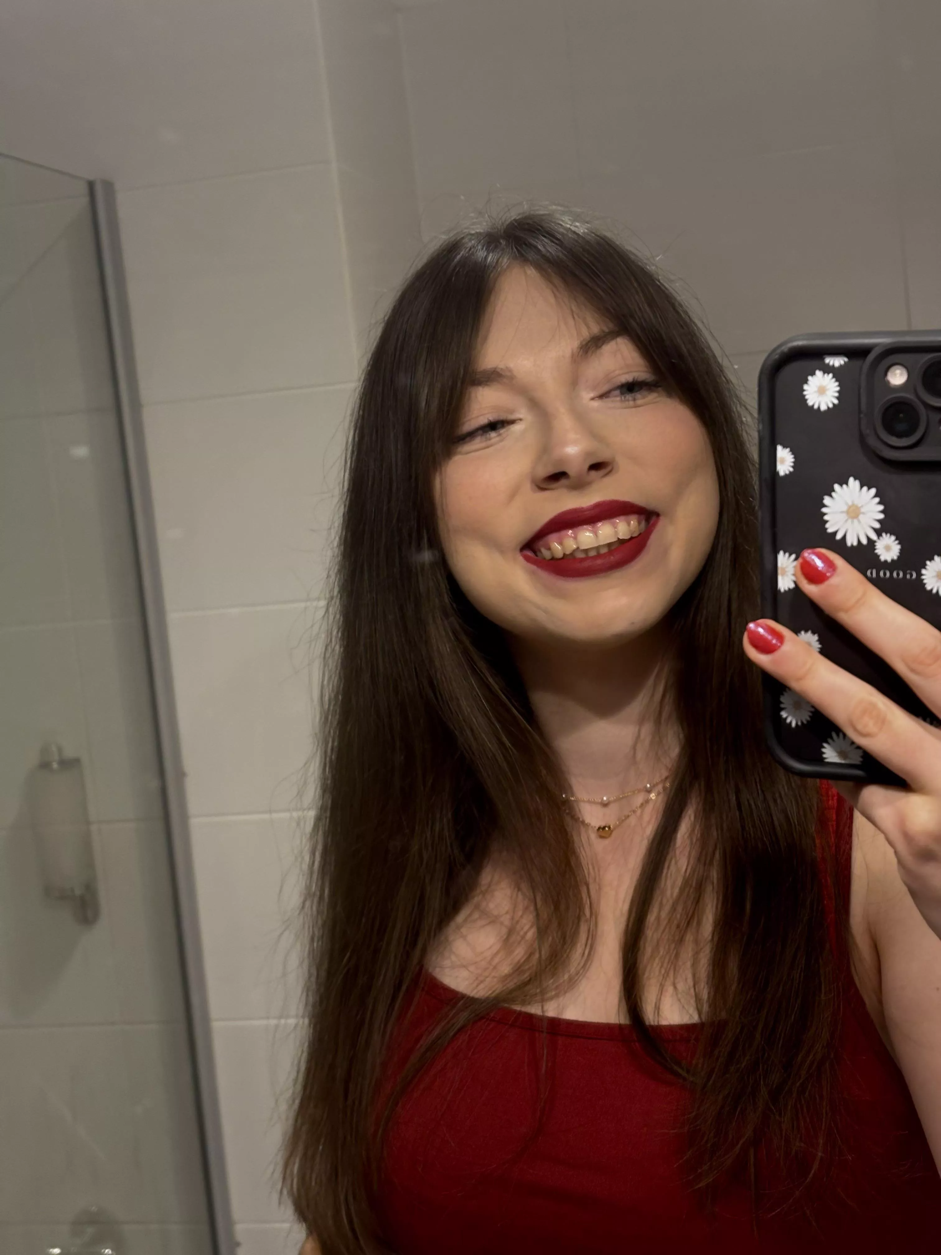 Thank me for being this pretty with a fat send 💸💋