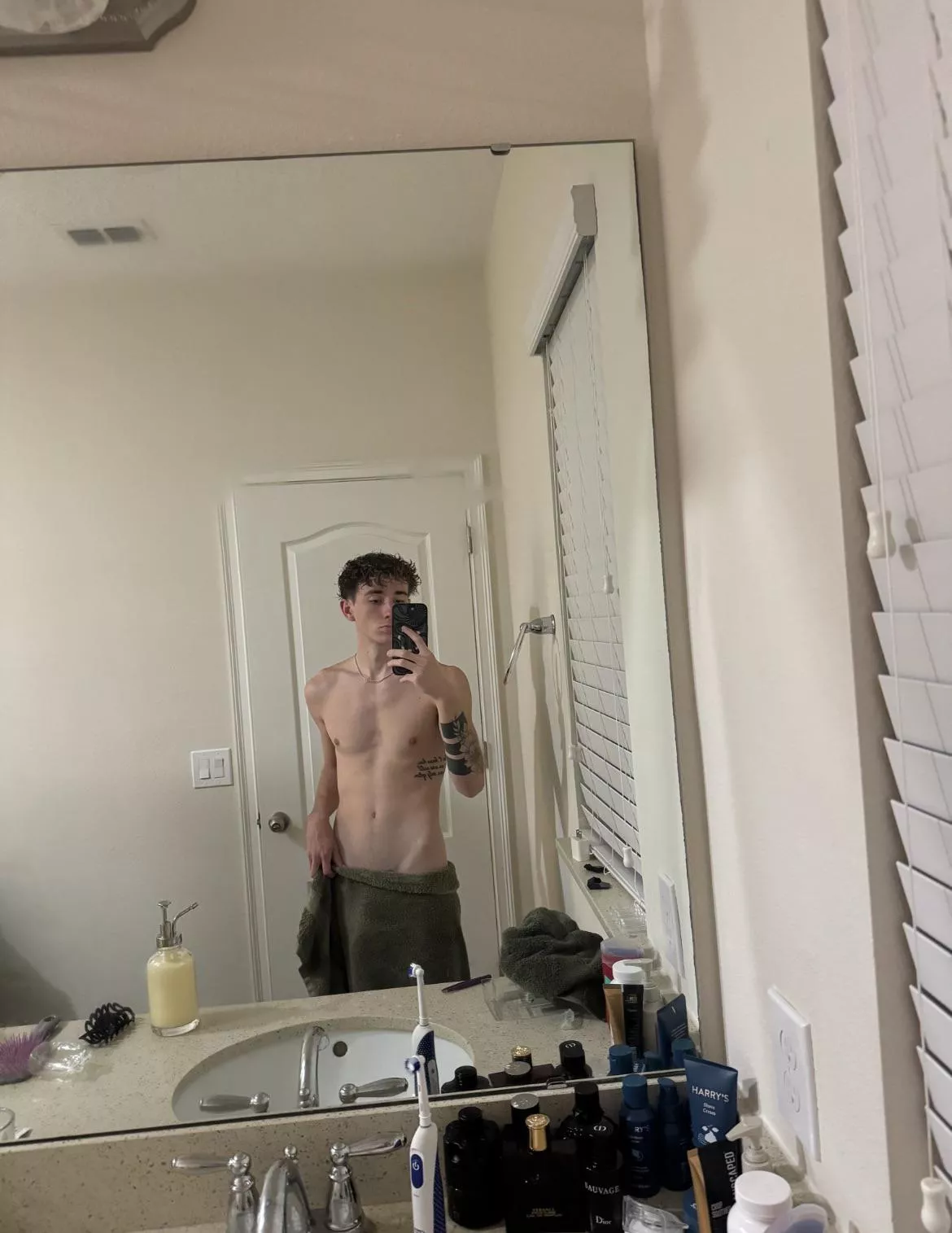 Used boxers for $30, used socks for $25 hmu if interested (cashapp only)