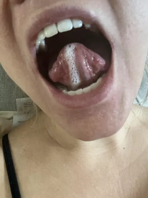 wanna see how wild my tongue can be?