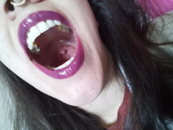 What do you like most about this! Going in or going out? {f}