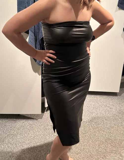 Wife’s sexy latex dress 