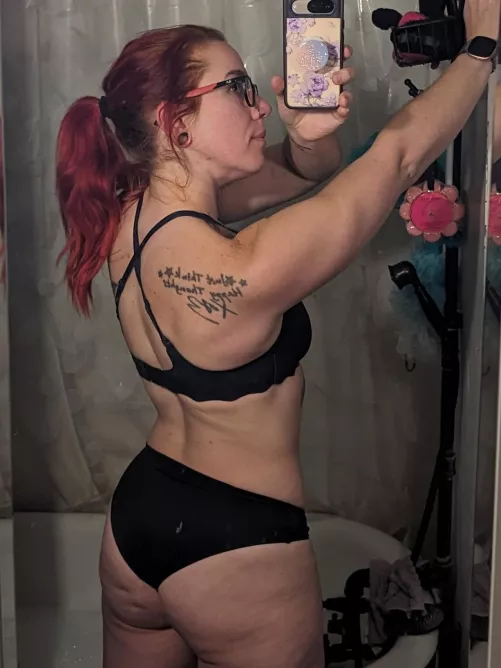 Y'all! I *almost* have an ass ☺️ 