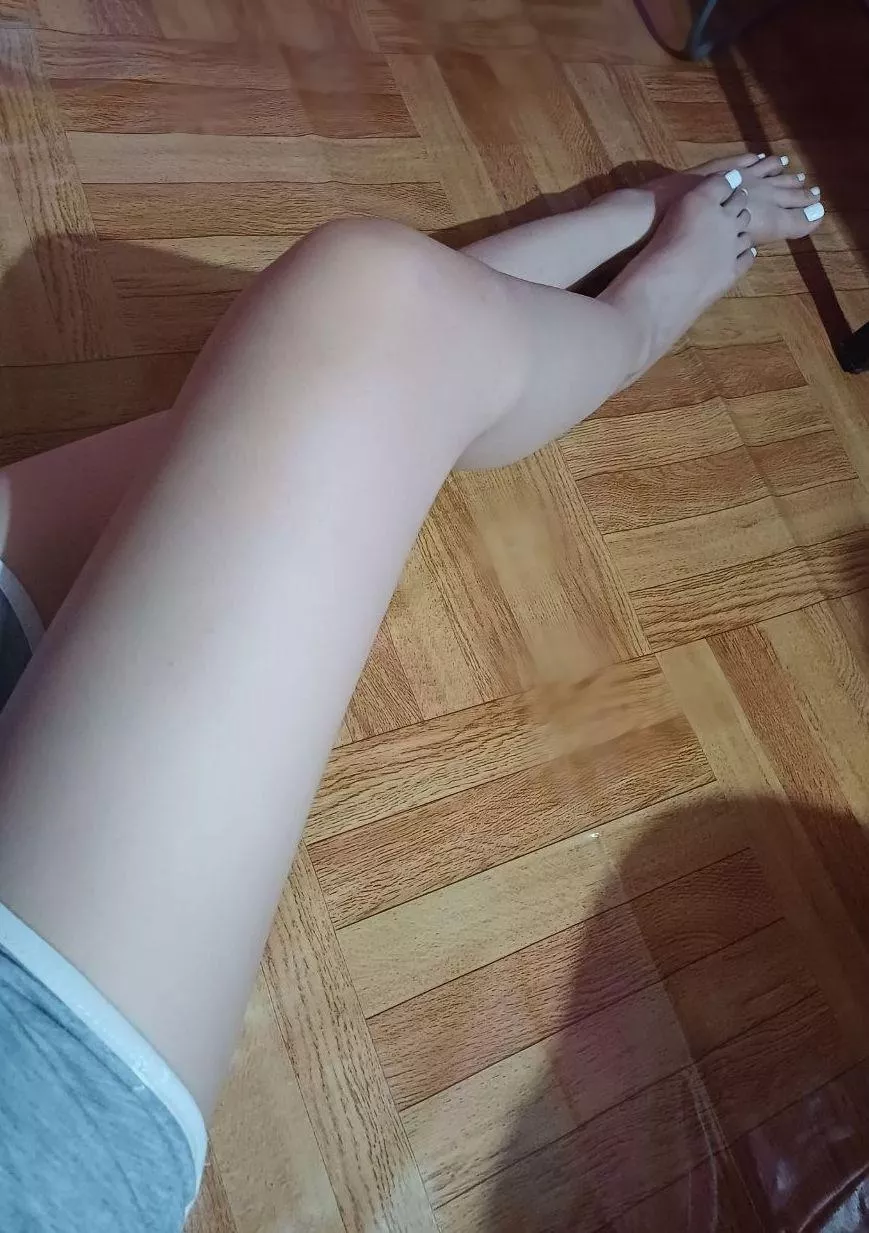 You love mommy's Asian feet. Admit it, puppy.