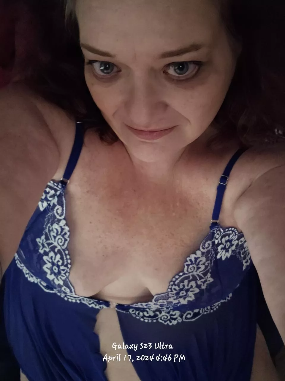 44 [F/M4f] seeking bbw to play with