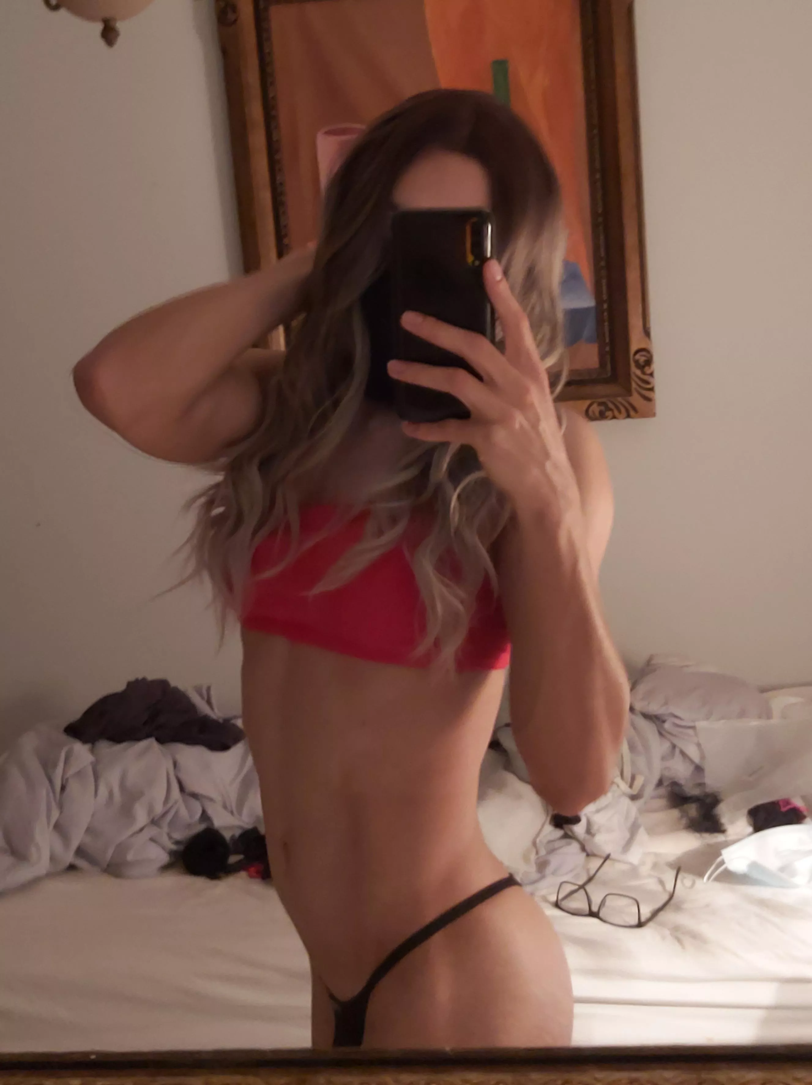 (916) Where the hot daddies at?