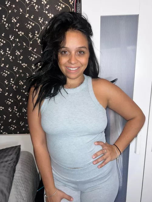 ❤️Always Sexy and Naughty, 25 years old and never sex back but I wish... can we have some fun together?