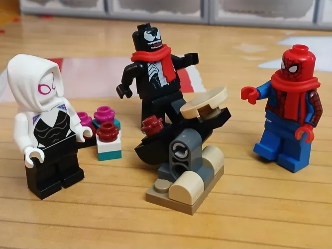 Day 11 of the 2024 LEGO Spider-Man Advent Calender