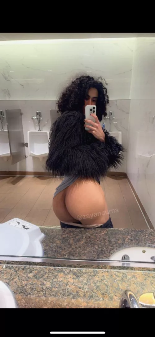 Femboy looking for fun in Merced 