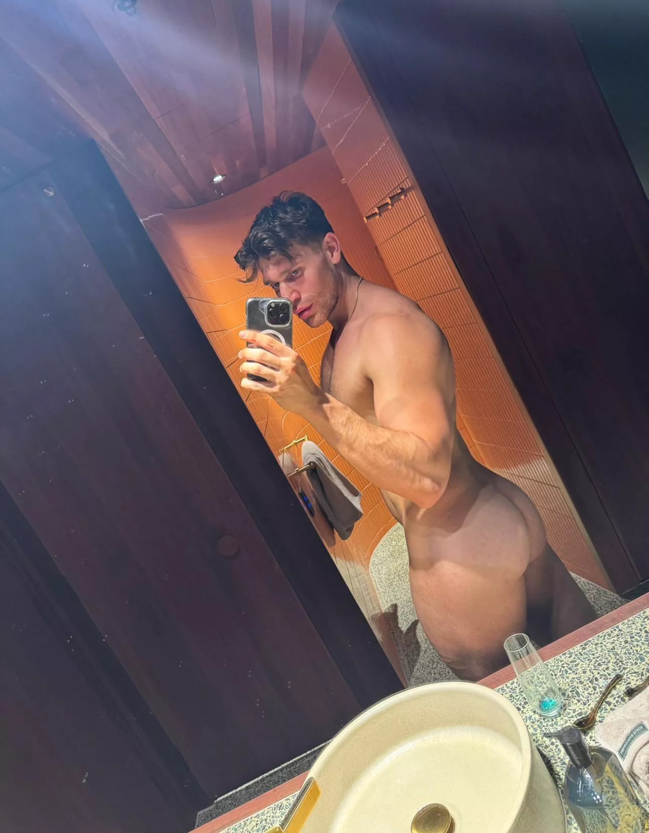 Hit my 🍑 