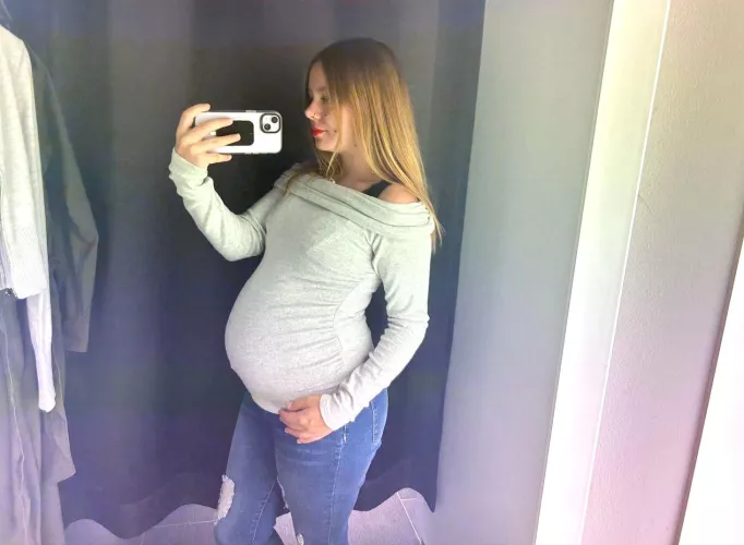 How do you like my outfit? 🙈