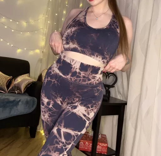 I like sporty, sexy clothes