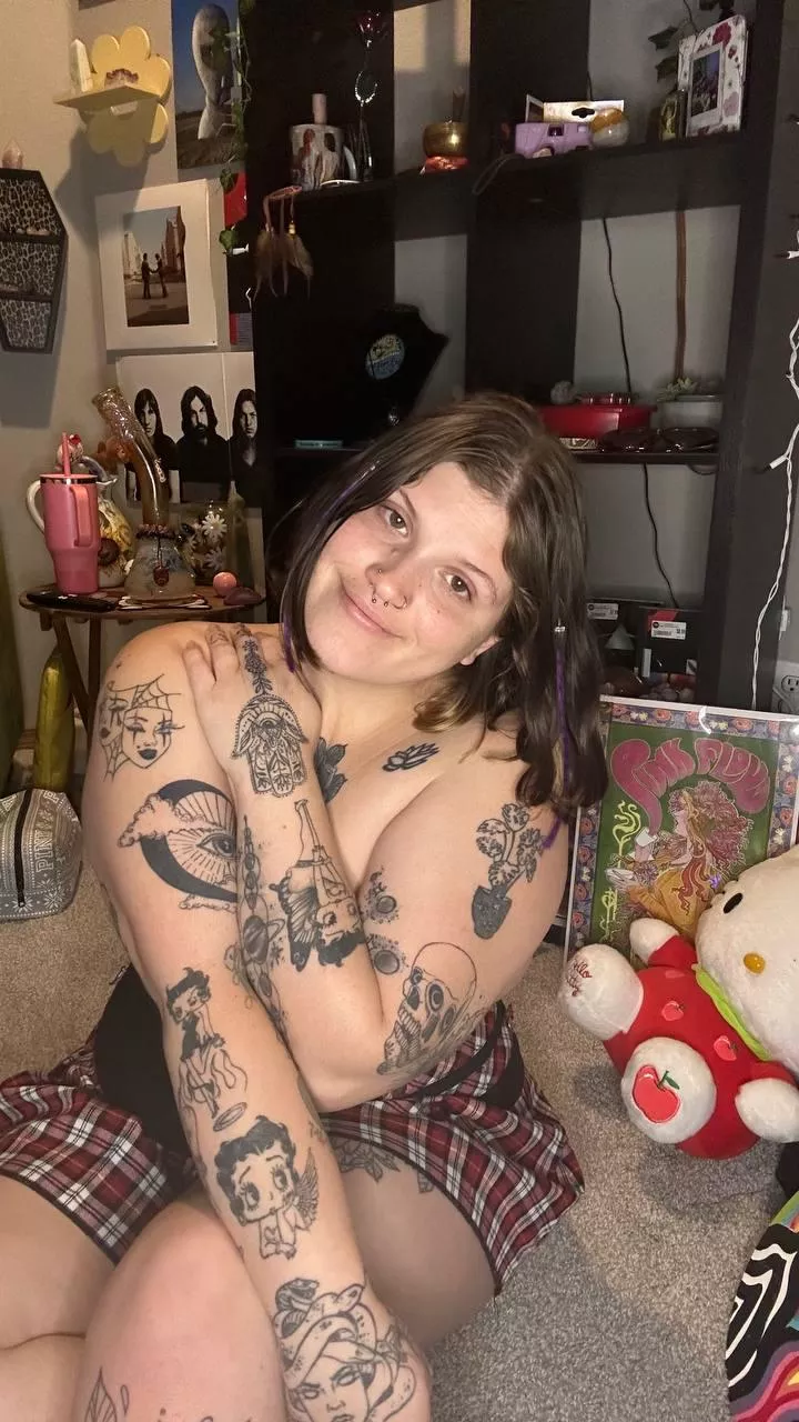 I love showing off my tats 😉 