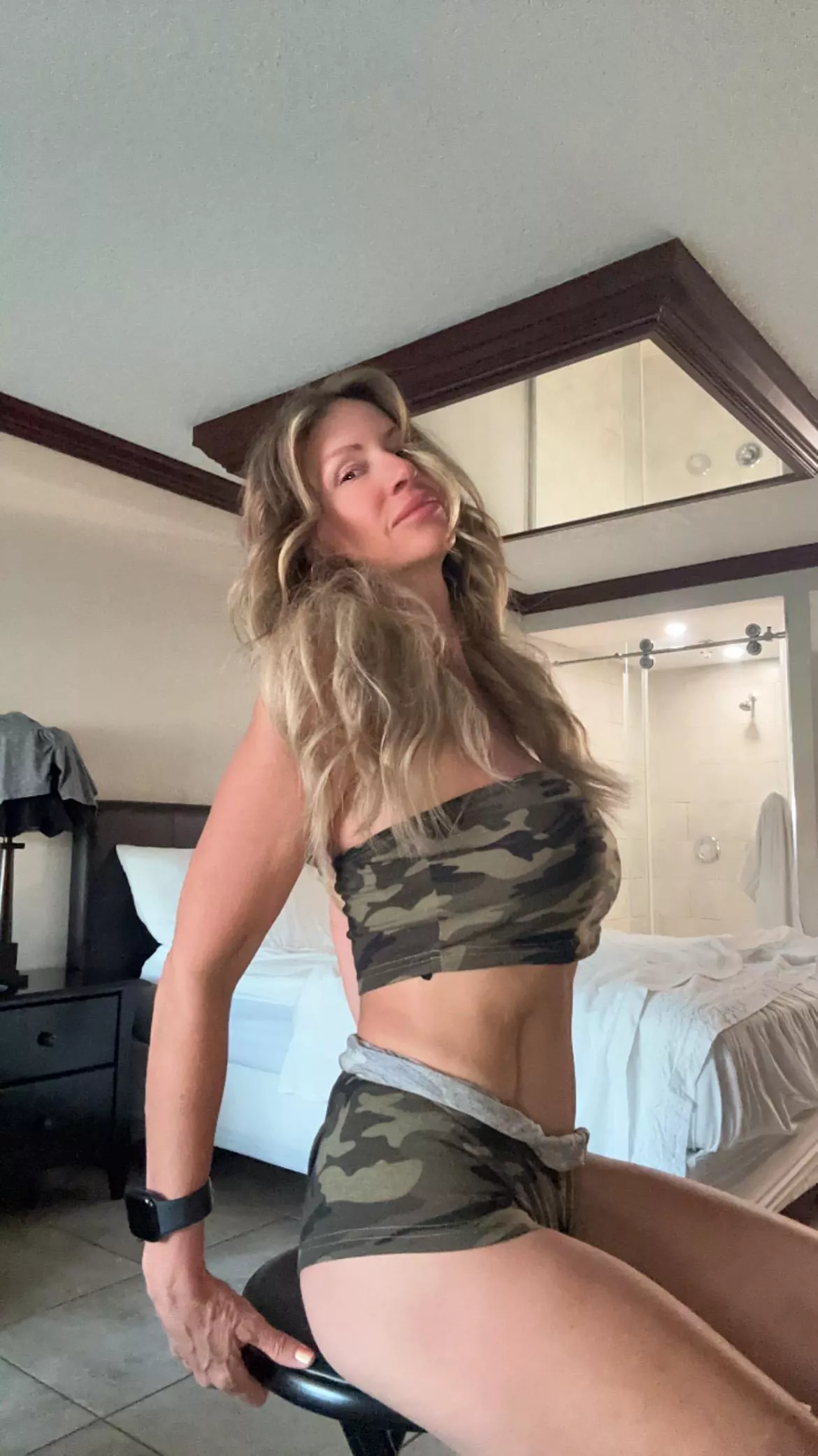 looking for someone who loves tits and wild fun. check my profile